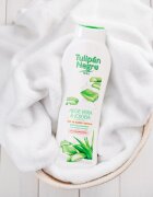 Tulipán Negro Aloe Vera Y Jojoba sprchový gel 650 ml