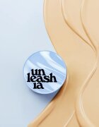 Unleashia Babe Skin Baby Blue Cushion dlouhotrvající make-up v houbičce SPF 40 odstín 21N Fluffy 15 g