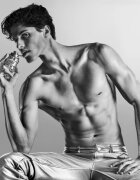 Viktor & Rolf Spicebomb Metallic Musk parfémovaná voda pro muže 50 ml