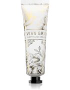 Vivian Gray Velvet Romance pečující krém na ruce vůně Lemon & Green Tea 30 ml