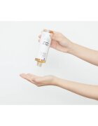 VT Cosmetics Glucamune Toner osvěžující hydratační tonikum pro posílení pleťové bariéry 200 ks