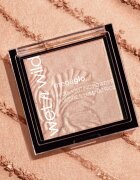 Wet n Wild MegaGlo perleťový rozjasňovač odstín Precious Petals 54 g