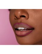 Wet n Wild Perfect Pout dlouhotrvající tužka na rty odstín Currant Mood 0.25 g