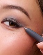 WONDERSKIN IYKYK oční stíny v tužce odstín Ash 1.4 g