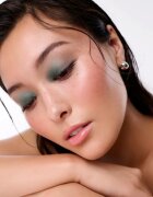 WONDERSKIN IYKYK oční stíny v tužce odstín Green Smoke 1.4 g