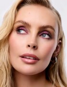 WONDERSKIN IYKYK oční stíny v tužce odstín Vixen 1.4 g
