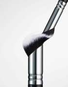 ZOEVA 118 Fluid Touch & Blend štětec na make-up a korektor 1 ks