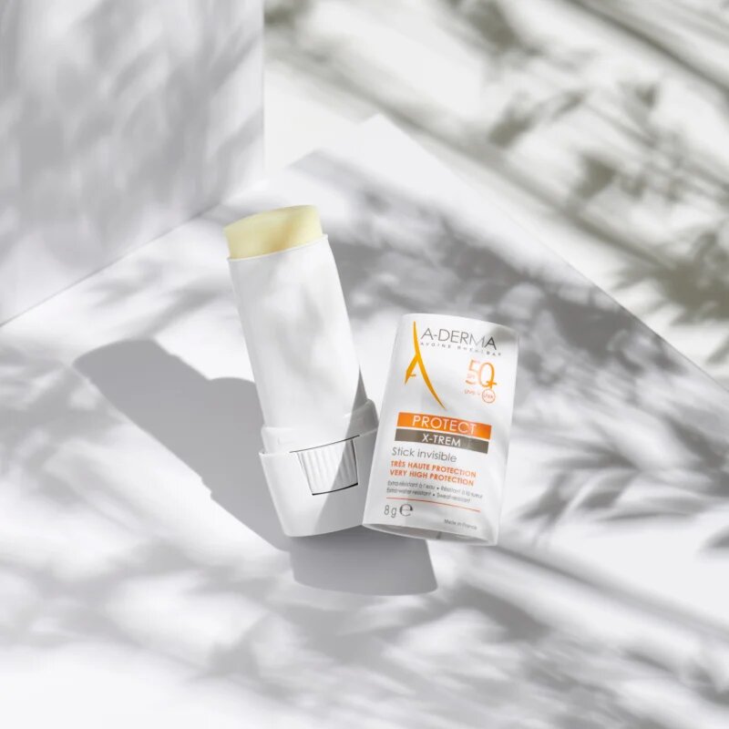 A-Derma Protect X-Trem Invisible Stick ochranná tyčinka na citlivá místa SPF 50+ 8 g