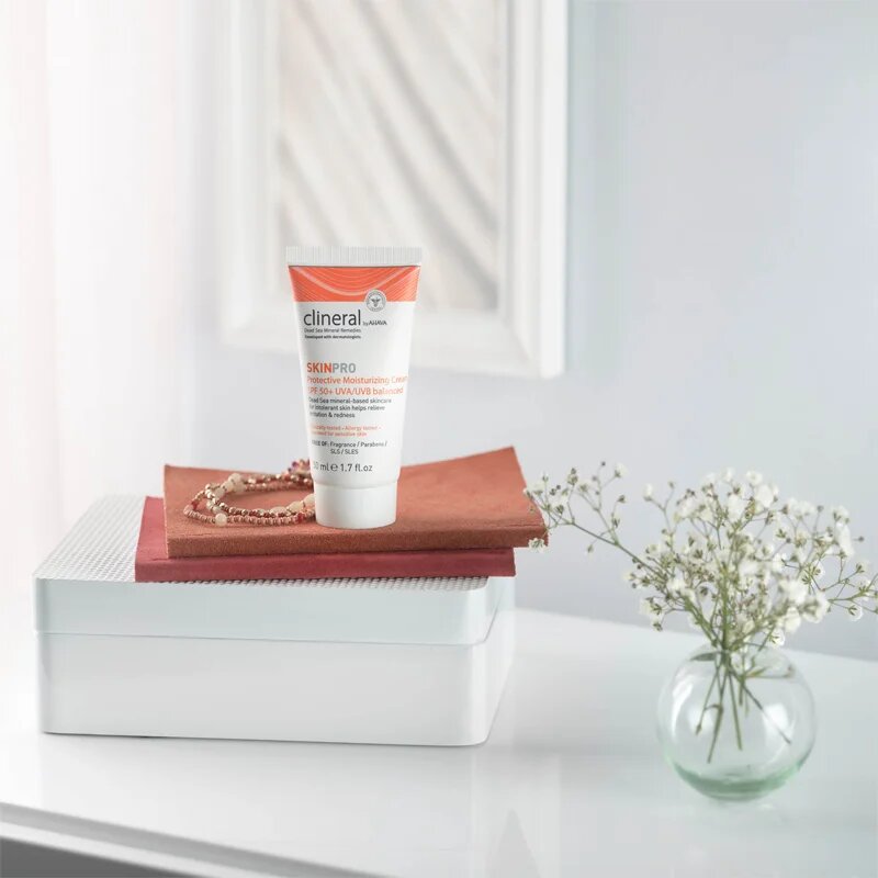 AHAVA Clineral SKINPRO hydratační a ochranný krém pro citlivou a intolerantní pleť SPF 50 50 ml