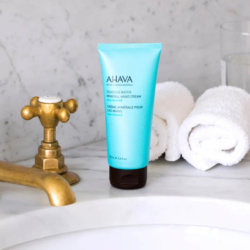 AHAVA Dead Sea Water Sea Kissed minerální krém na ruce 100 ml