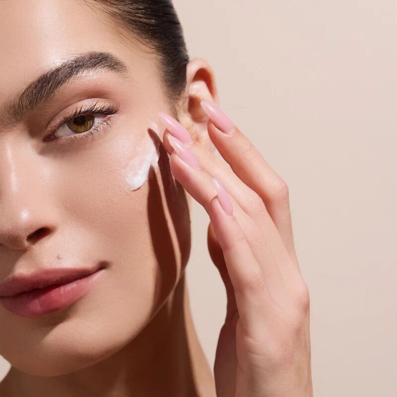 AHAVA Even Tone gel krém pro sjednocení barevného tónu pleti 50 ml
