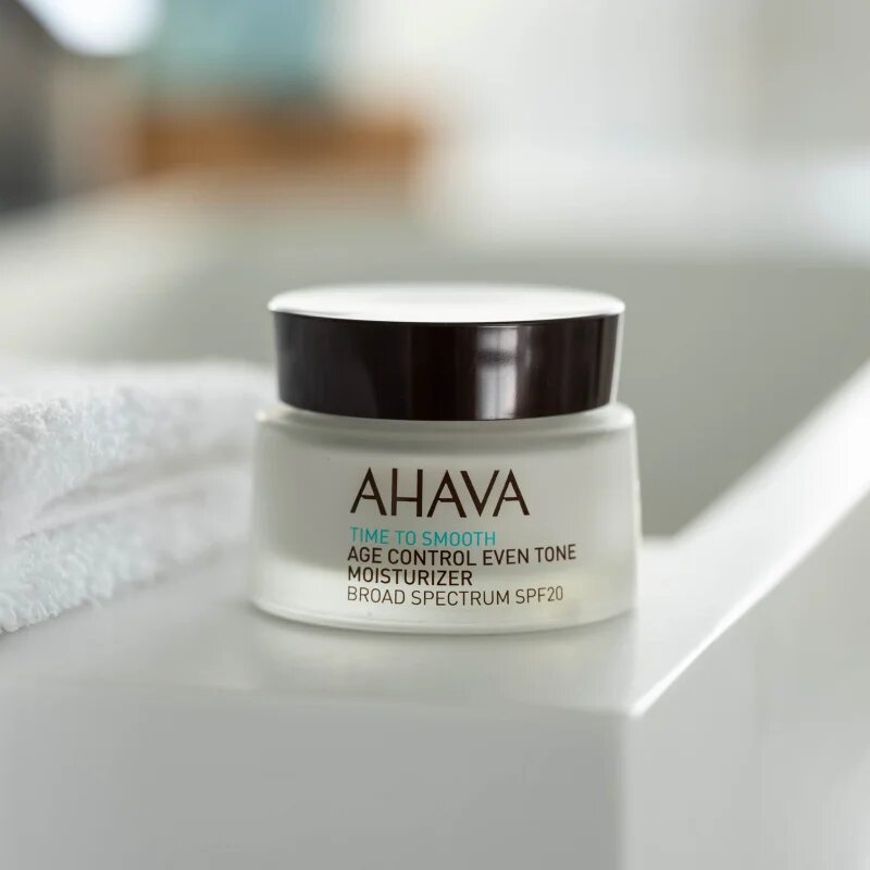 AHAVA Time To Smooth rozjasňující hydratační krém SPF 20 50 ml