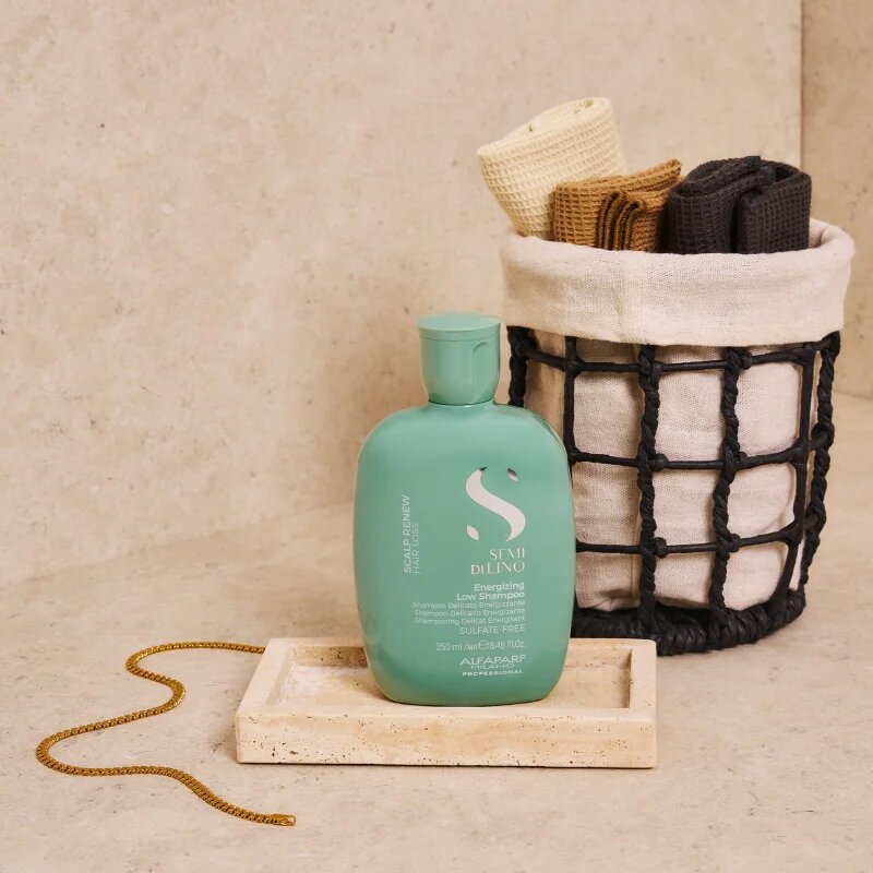 Alfaparf Milano Semi Di Lino Scalp Renew energizující šampon pro jemné řídnoucí a křehké vlasy 250 ml