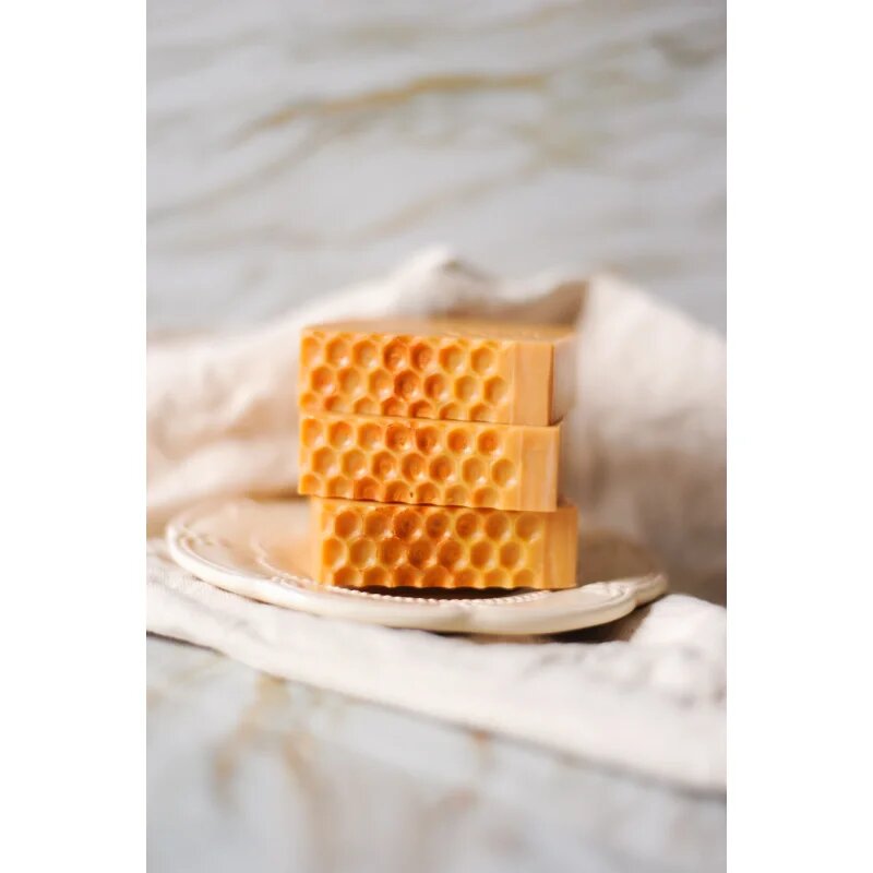 Almara Soap Fancy Medový Květ ručně vyráběné mýdlo 100 g