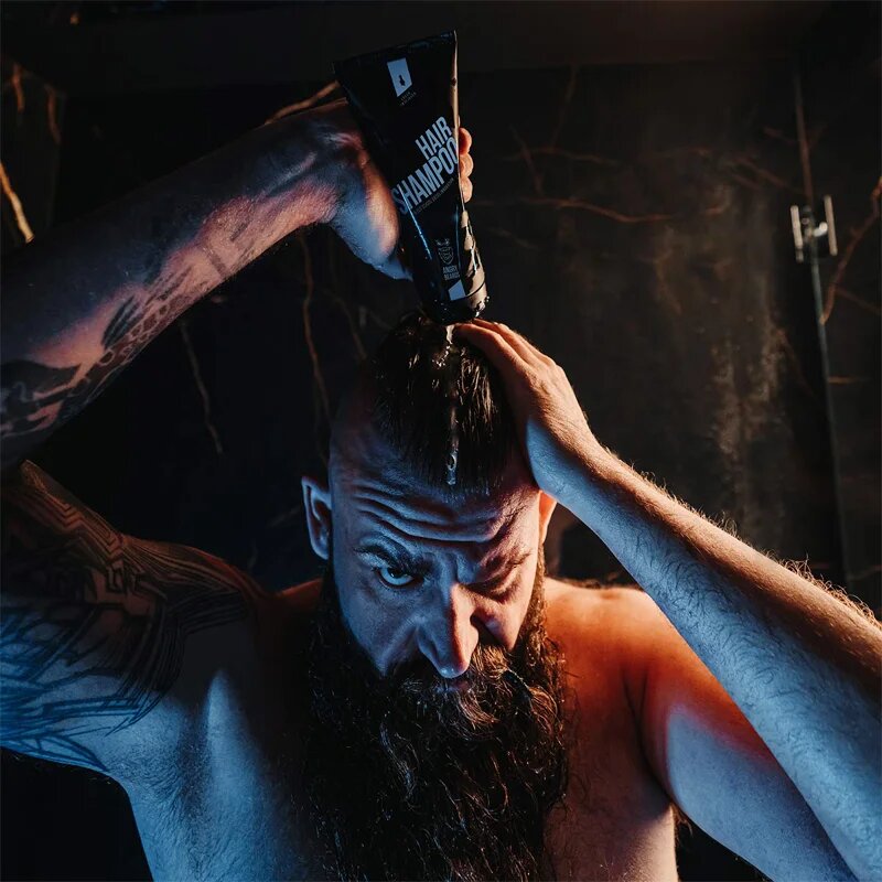 Angry Beards Urban Twofinger Shampoo osvěžující šampon na vlasy a vousy 230 ml