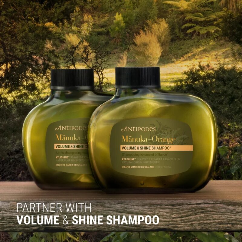 Antipodes Mᾱnuka + Orange Volume & Shine objemový kondicionér pro lesk a hebkost vlasů 340 ml