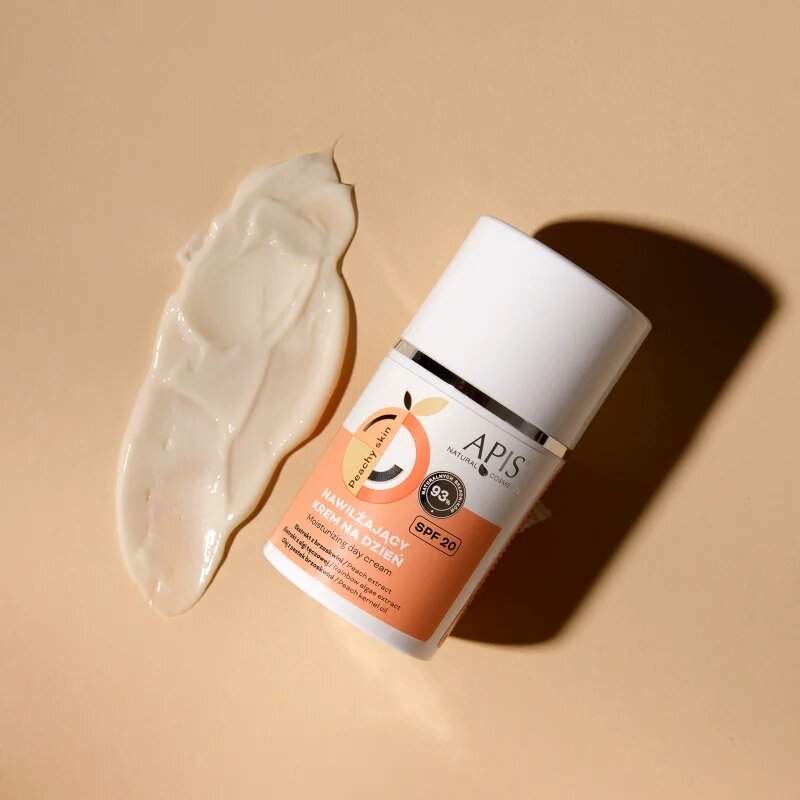 Apis Natural Cosmetics Peachy Skin denní krém s hydratačním účinkem SPF 20 50 ml