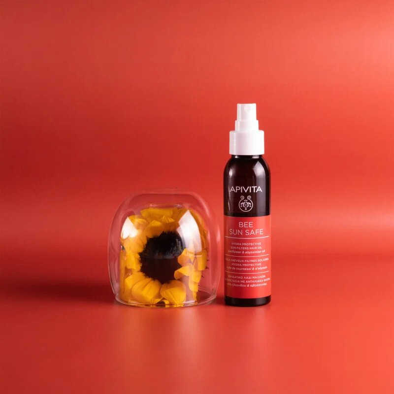 Apivita Bee Sun Safe Hair Oil hydratační olej pro vlasy namáhané sluncem 100 ml