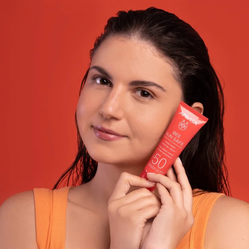Apivita Bee Sun Safe Hydra Fresh Face Gel-Cream SPF50 hydratační gel krém SPF 50 50 ml