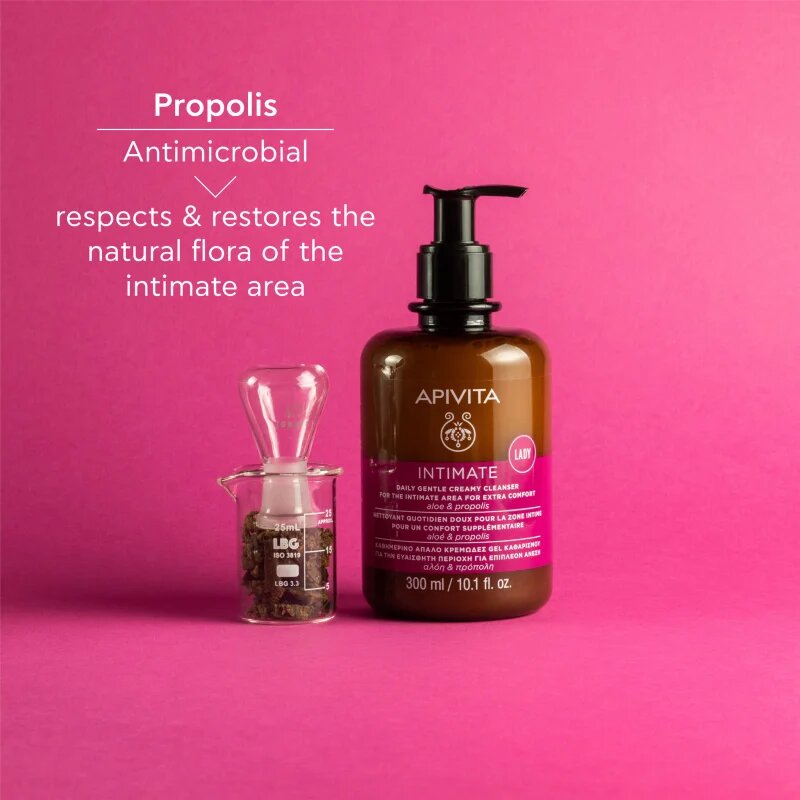 Apivita Intimate Lady Creamy Cleanser jemný gel na intimní hygienu pro každodenní použití 300 ml