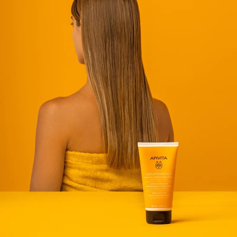 Apivita Keratin Repair Nourish Repair Conditioner obnovující kondicionér s keratinem pro suché a poškozené vlasy 150 ml