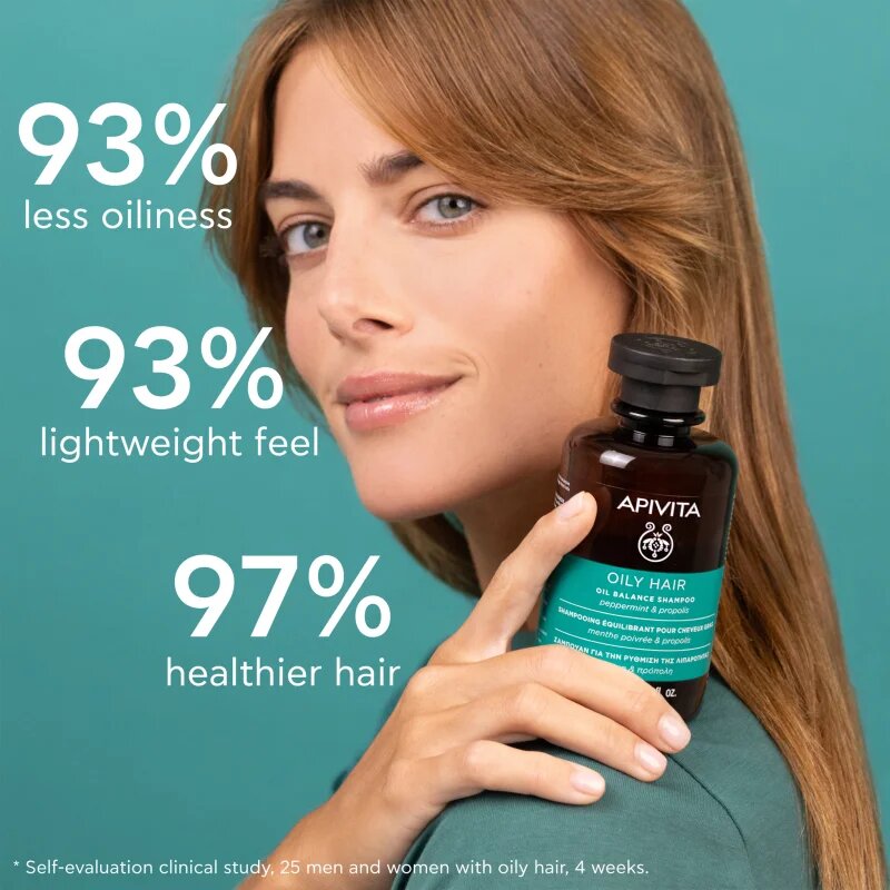 Apivita Oily Hair Oil Balance Shampoo hloubkově čisticí šampon pro mastnou pokožku hlavy pro posílení a lesk vlasů 250 ml