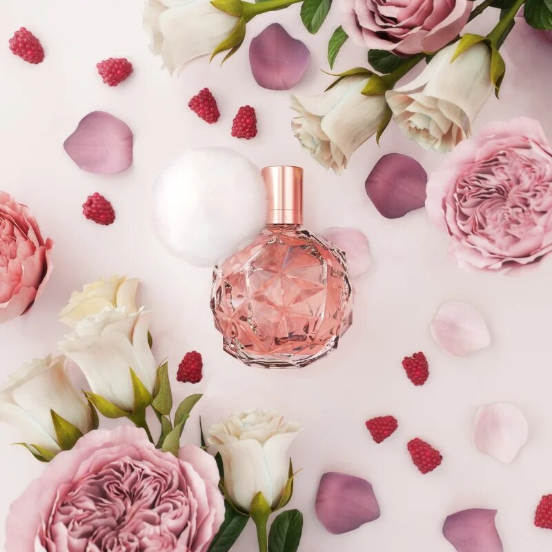 Ariana Grande Ari parfémovaná voda pro ženy 30 ml