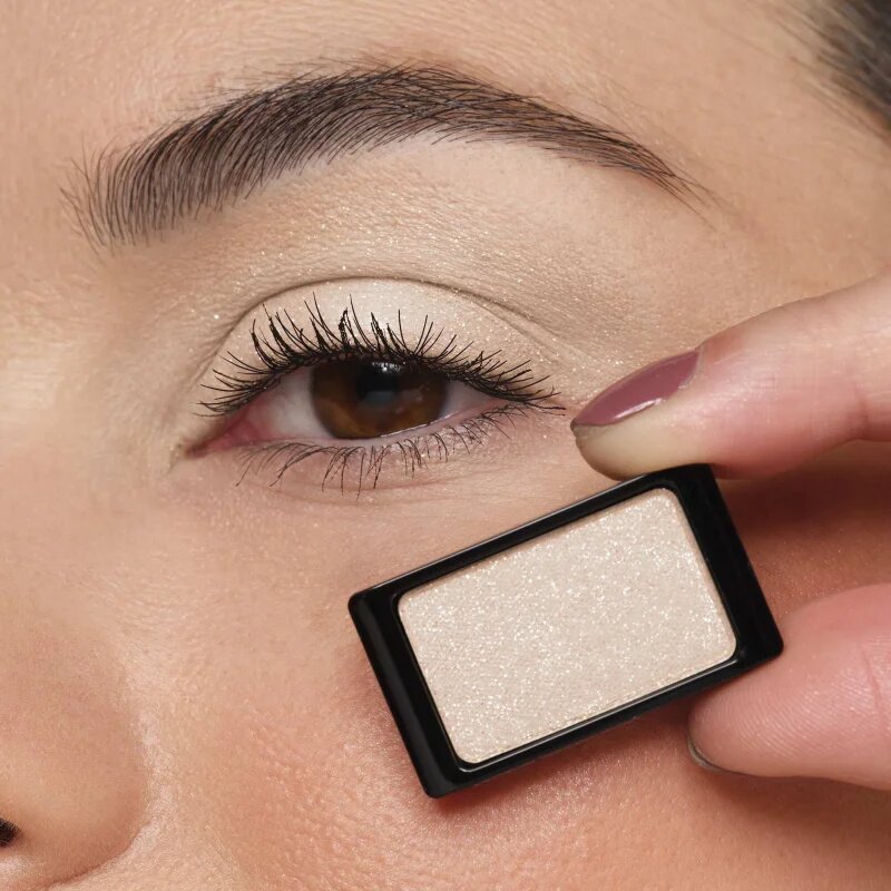 ARTDECO Eyeshadow Glamour oční stíny pro vložení do paletky odstín 372 Glam Natural Skin 0.8 g