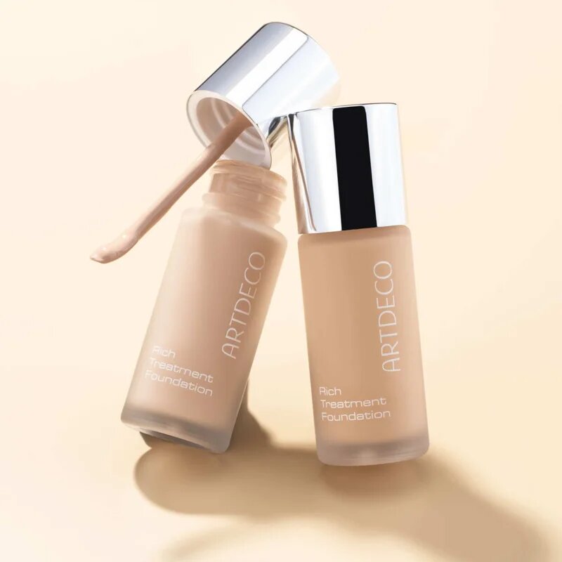 ARTDECO Rich Treatment Foundation rozjasňující krémový make-up odstín 485.12 Vanilla Rose 20 ml
