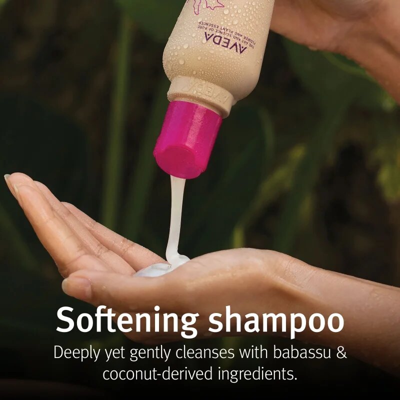Aveda Cherry Almond Softening Shampoo vyživující šampon pro lesk a hebkost vlasů 1000 ml