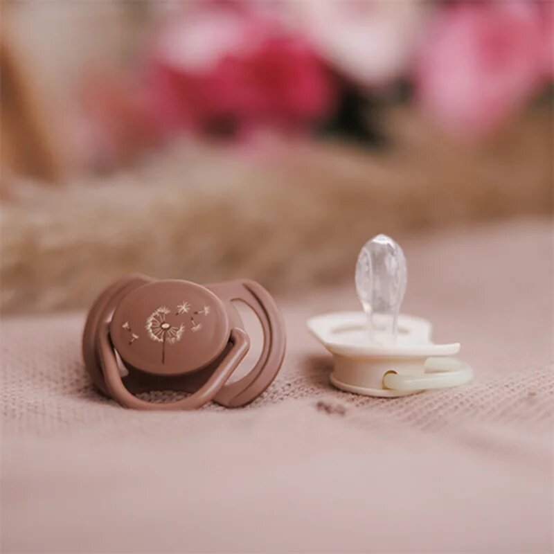 BabyOno Take Care Symmetrical Silicone Soothers dudlík Day & Night 18m+ 2 ks