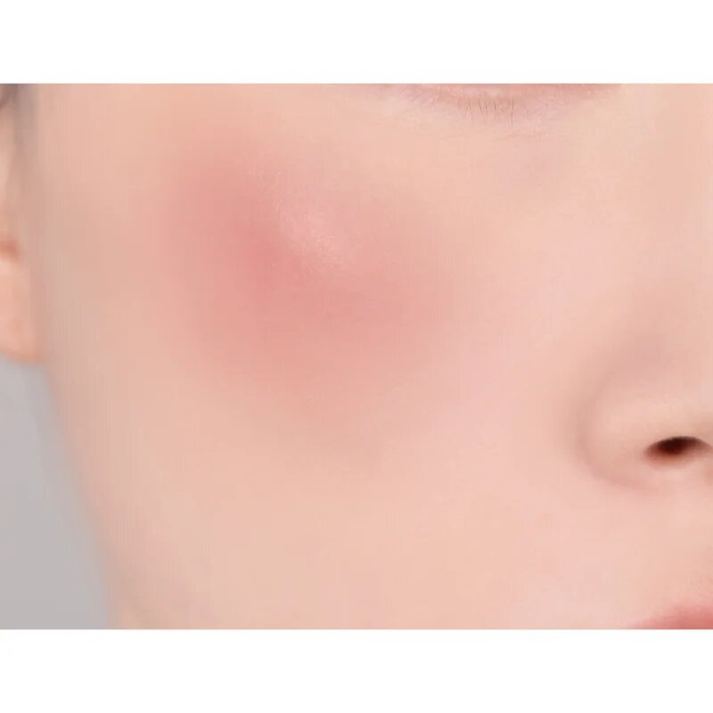 Banila Co. Romantic Blush multifunkční líčidlo na rty a tváře pro dokonalý vzhled odstín 10 Toffe Chocolate 3.7 g