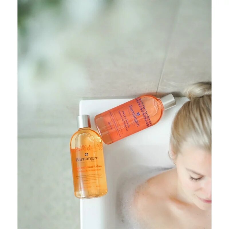 Barnängen Berry Boost sprchový a koupelový gel 400 ml