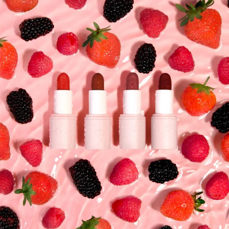 Barry M Sheer Splash hydratační balzám na rty odstín Strawberry Soak 3 g