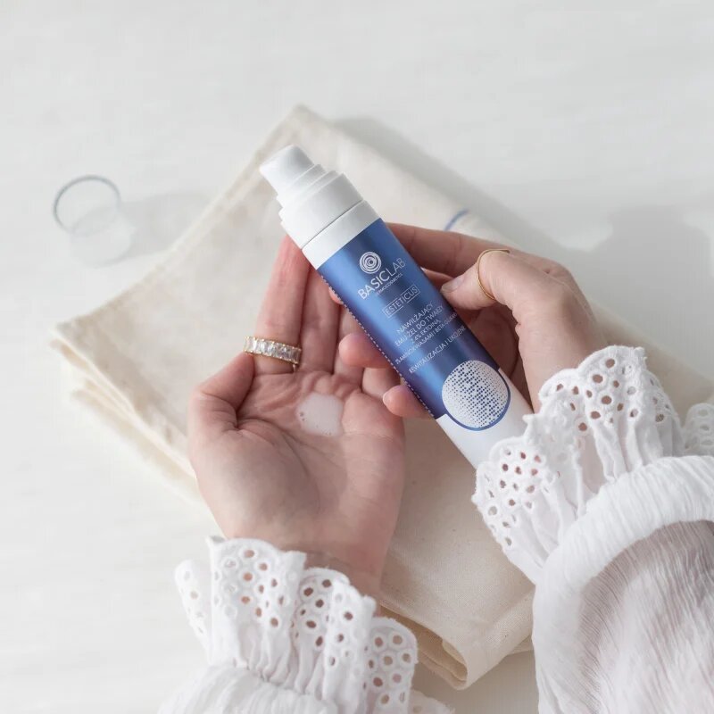 BasicLab Dermocosmetics Esteticus gelová emulze s hydratačním účinkem 50 ml