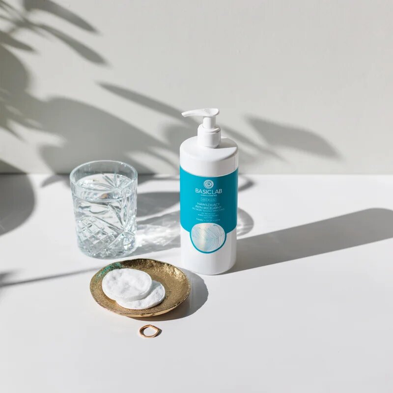 BasicLab Dermocosmetics Micellis hydratační micelární voda pro suchou až citlivou pleť 500 ml
