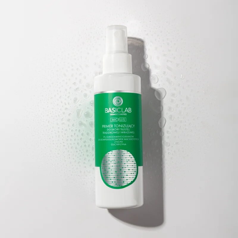 BasicLab Dermocosmetics Micellis pleťové tonikum ve spreji pro mastnou pleť se sklonem k akné 150 ml