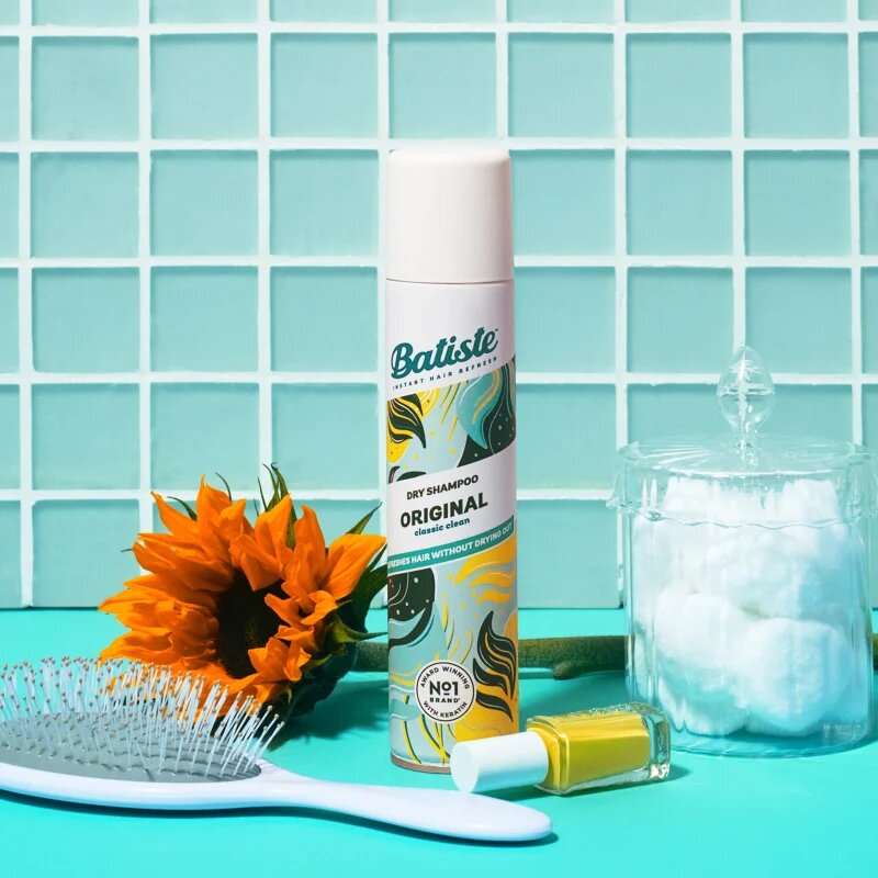 Batiste Original suchý šampon pro absorpci přebytečného mazu a pro osvěžení vlasů 200 ml