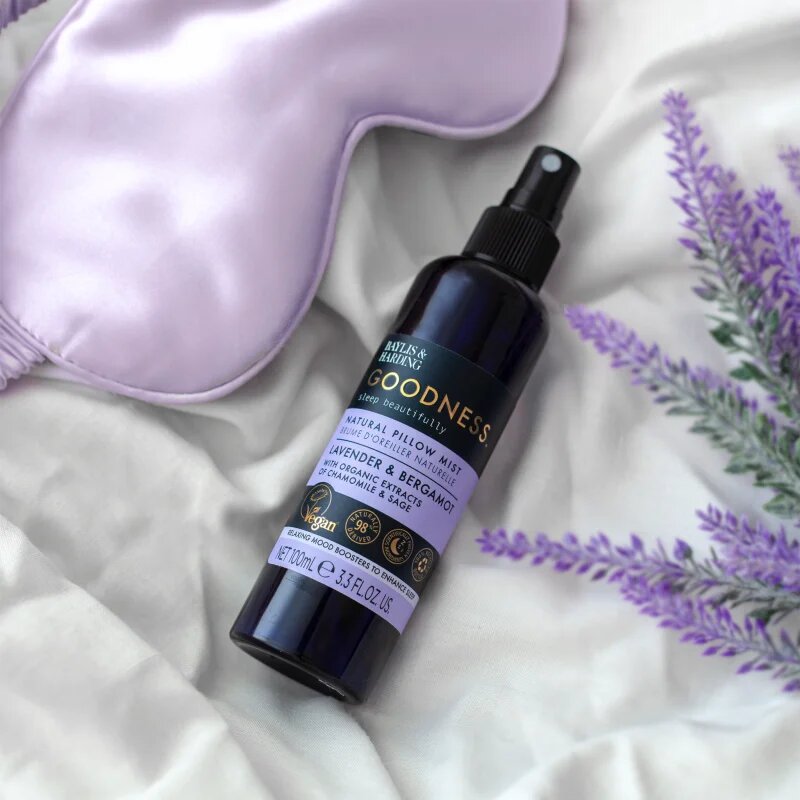 Baylis & Harding Goodness Sleep Beautifully sprej na polštář pro klidný spánek Lavender & Bergamot 100 ml