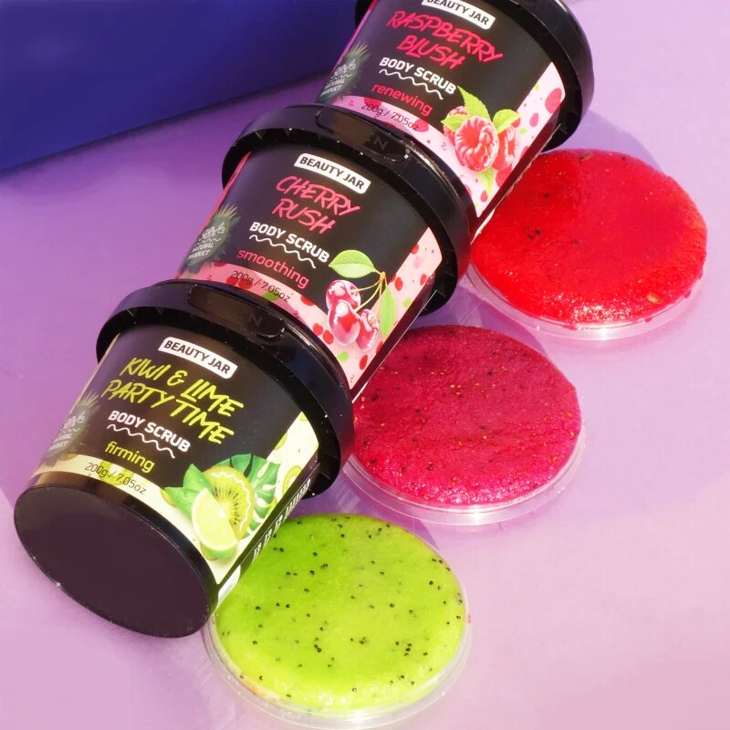 Beauty Jar Cherry Rush zjemňující tělový peeling 200 g
