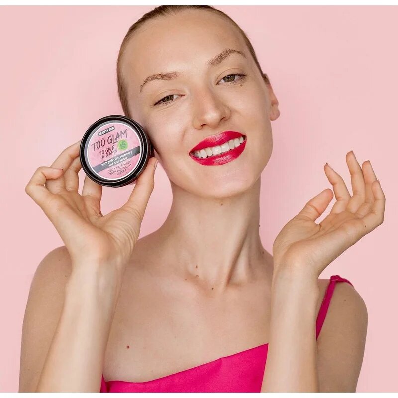 Beauty Jar Too Glam To Give A Damn gelová maska proti prvním známkám stárnutí pleti 120 g
