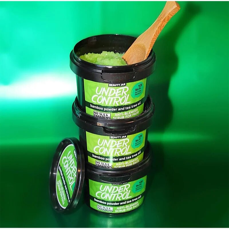 Beauty Jar Under Control čisticí peeling pro problematickou pleť 120 g