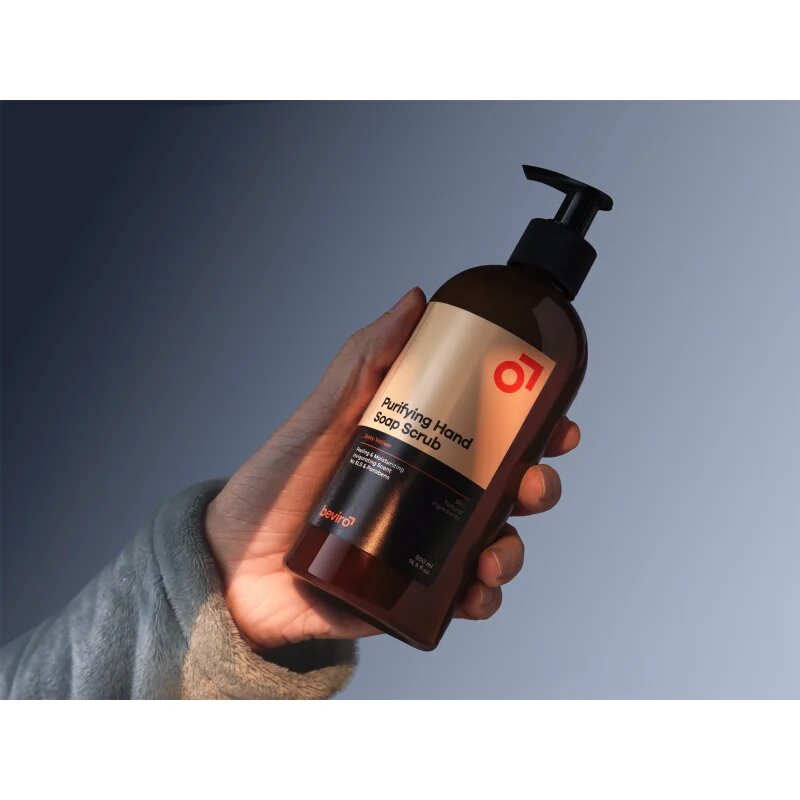 Beviro Purifying Hand Soap Scrub čisticí mýdlo s peelingovým efektem Zesty Vetiver 500 ml
