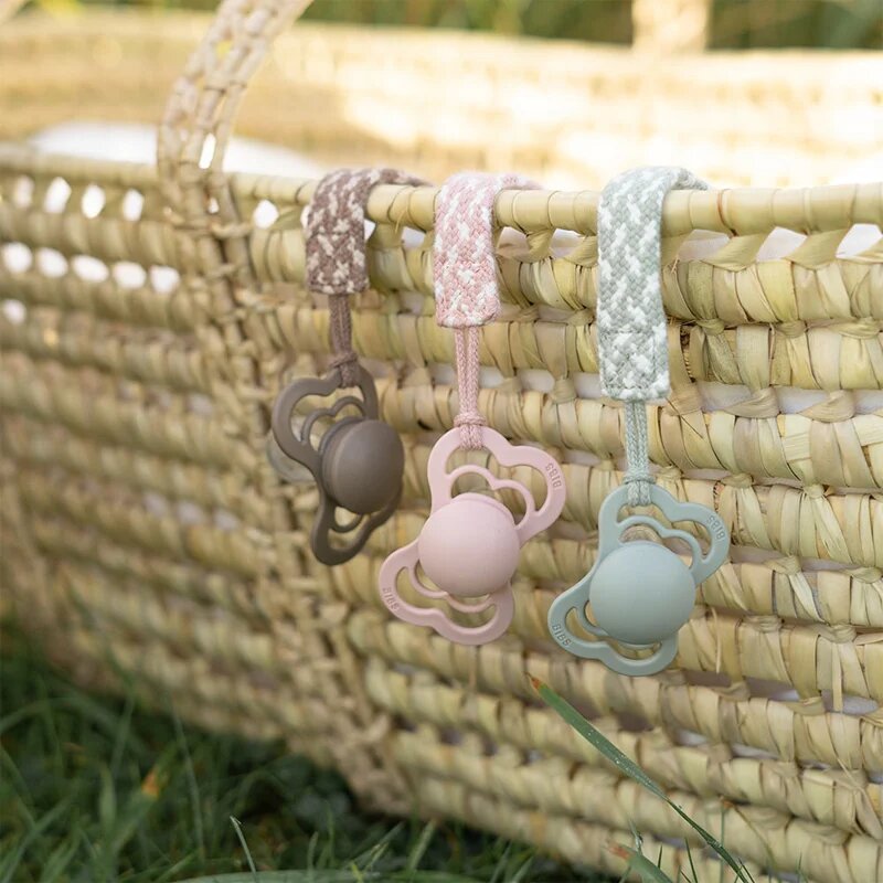 BIBS Paci Braid klip na dudlík Sage / Ivory 1 ks