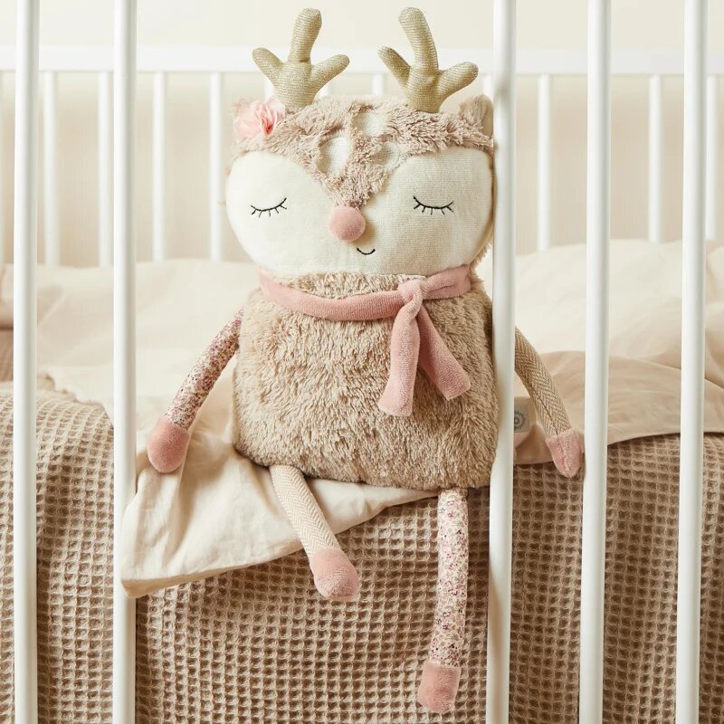 Bieco Cuddly Pillow Fawn Ella plyšový polštářek 9 m+ 1 ks