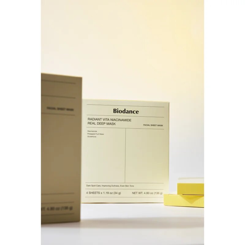 Biodance Radiant Vita Niacinamide Real Deep Mask rozjasňující pleťová maska pro sjednocení barevného tónu pleti 1 ks