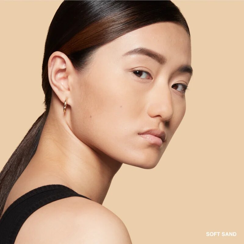 Bobbi Brown Sheer Finish Pressed Powder jemný kompaktní pudr odstín Soft Sand 9 g