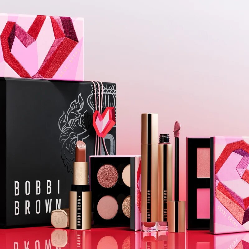 Bobbi Brown Threads of Love Luxe Matte Liquid Lipstick matná tekutá rtěnka odstín Sandwash Pink 6 ml