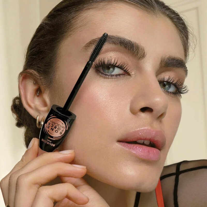 Bourjois Twist Up The Volume řasenka pro objem a natočení řas odstín 1 Black 8 ml