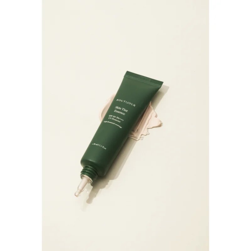 BOUTIJOUR Skin Tint Essence rozjasňující tónovací fluid SPF 50+ 30 ml